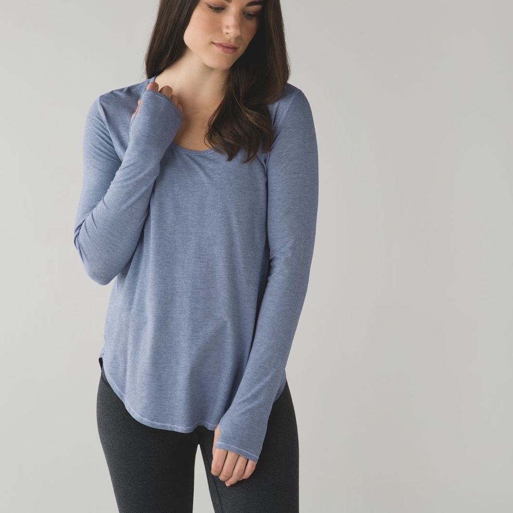 Lululemon Yogini 5 Year Long Sleeve Tee Pima Cotton Thumbholes Curved Hem Small